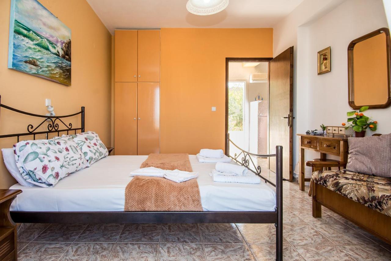 Aristotelis Apartments Razáta Buitenkant foto