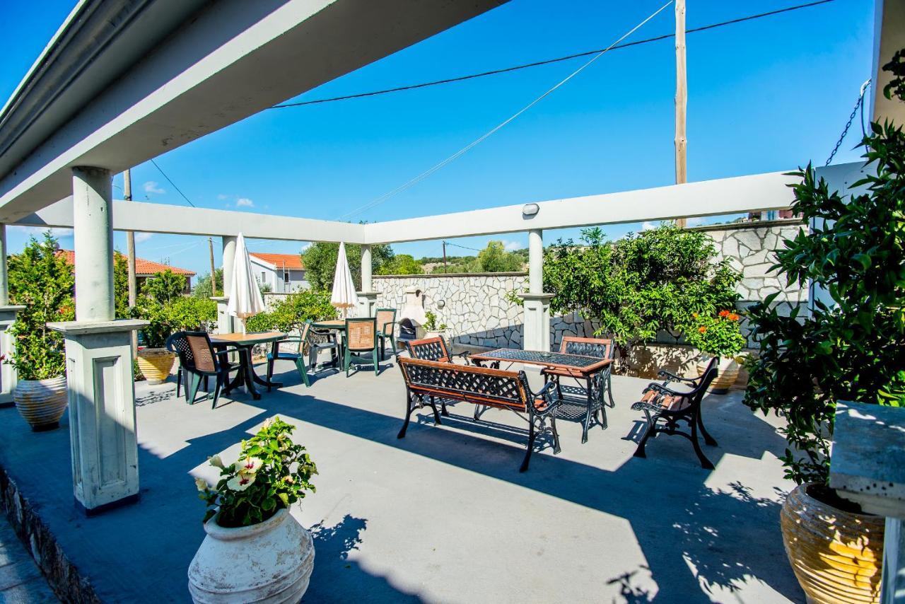 Aristotelis Apartments Razáta Buitenkant foto
