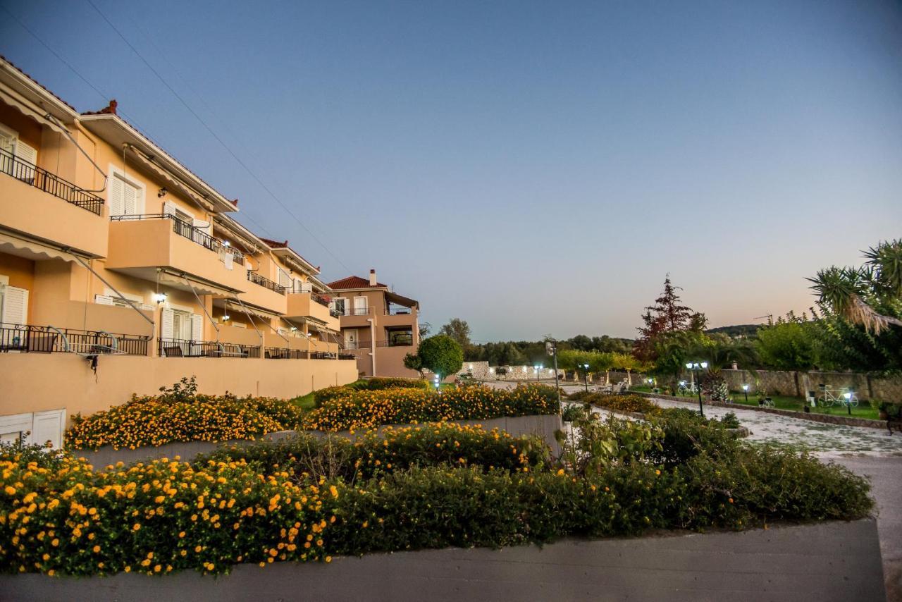 Aristotelis Apartments Razáta Buitenkant foto