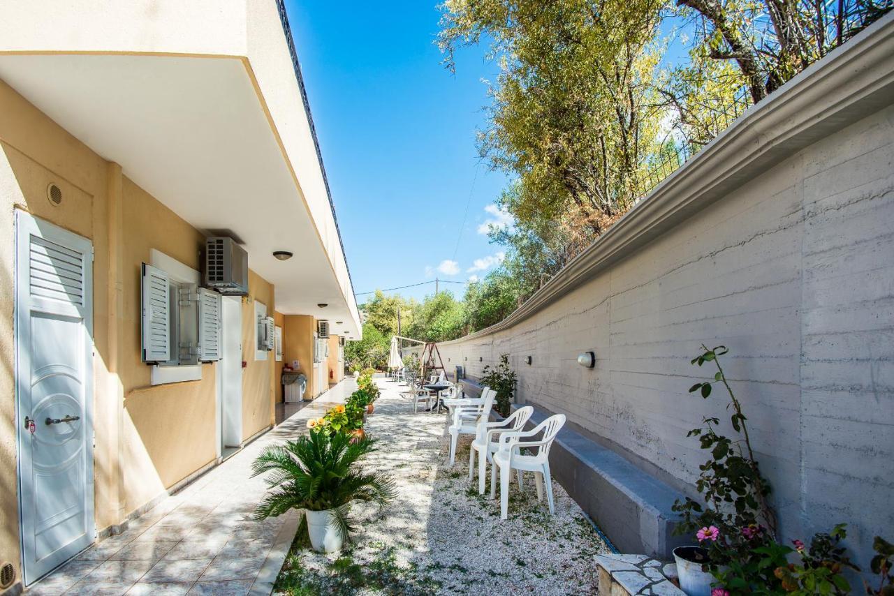 Aristotelis Apartments Razáta Buitenkant foto