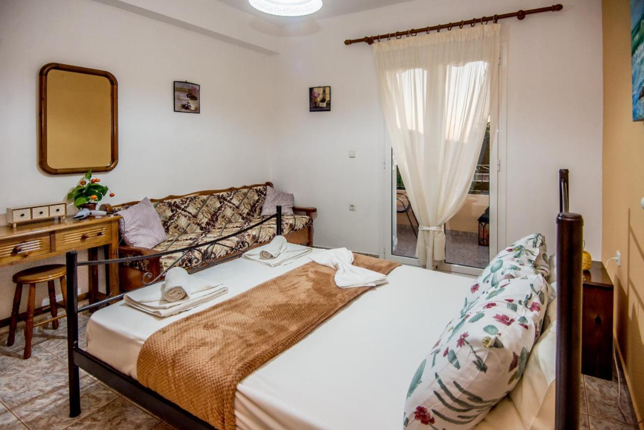 Aristotelis Apartments Razáta Buitenkant foto