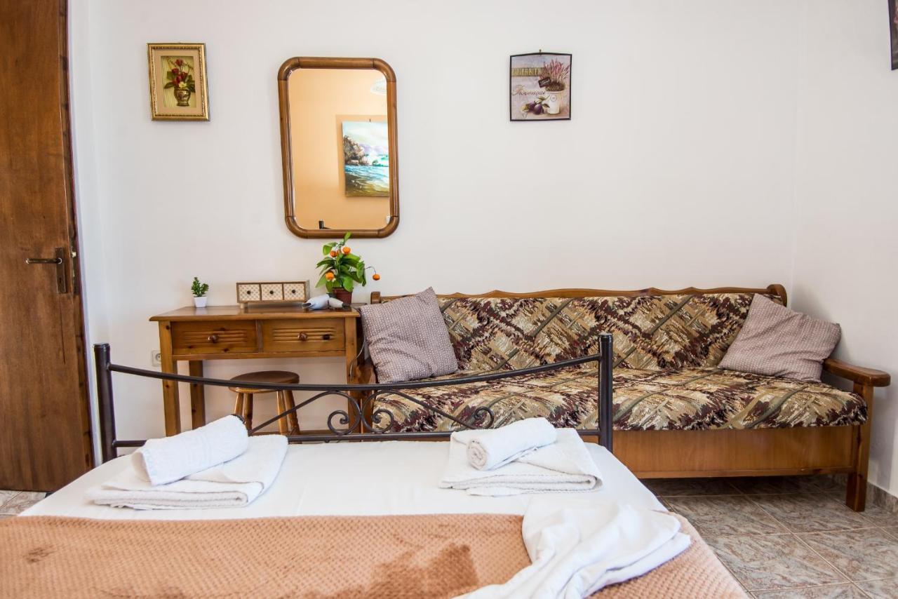 Aristotelis Apartments Razáta Buitenkant foto