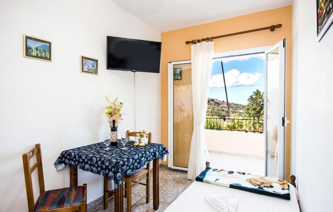 Aristotelis Apartments Razáta Buitenkant foto